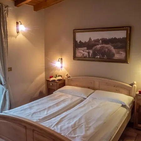 Alloggio per agriturismo La Zangola *