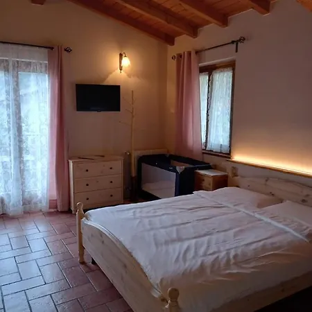 Alloggio per agriturismo La Zangola Tremosine