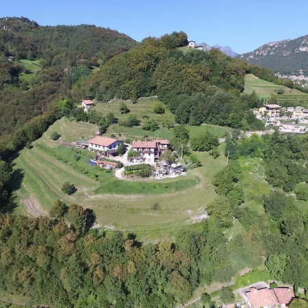 La Zangola Alloggio per agriturismo Tremosine