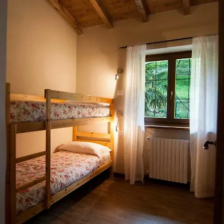 Alloggio per agriturismo La Zangola Tremosine